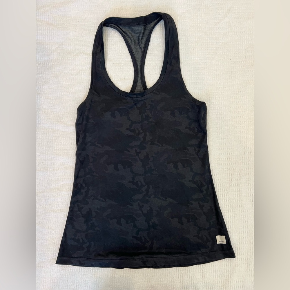 Vuori performance tank